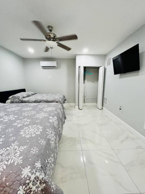Grey Novo + Free-parking&wifi